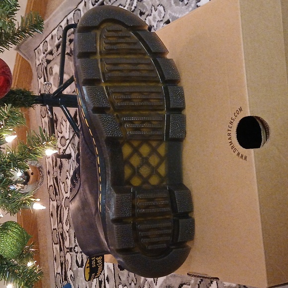 Dr Martens Combs Leather Black Size 7m/8w - Picture 8 of 13